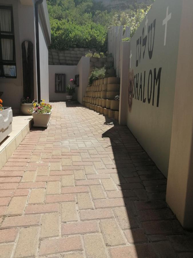 Apartamento Froggy At The Pond Simonʼs Town Exterior foto
